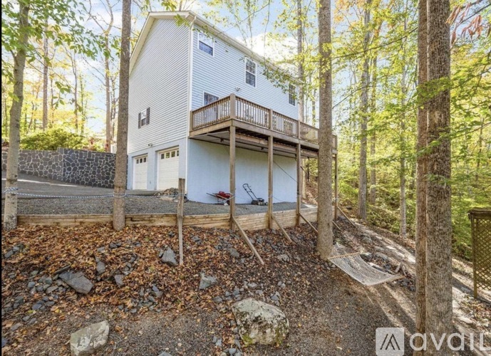 60 Chippewa Lane 3 Beds Single Family Home for Rent - Photo gallery 5