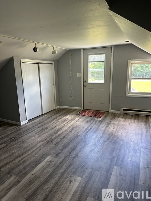 E2361 Crystal Road 2 Beds Apartment for Rent - Photo gallery 3