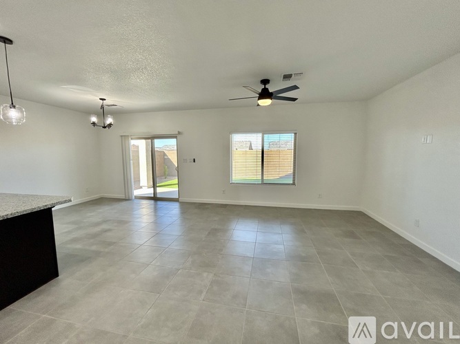 3502 S Ostrich Dr 3 Beds Single Family Home for Rent - Photo gallery 4