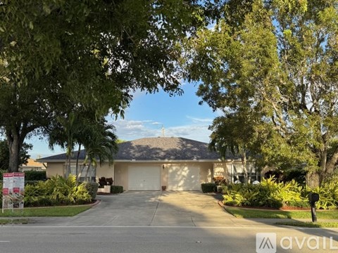 3633 Country Club Blvd 2 Beds Apartment for Rent