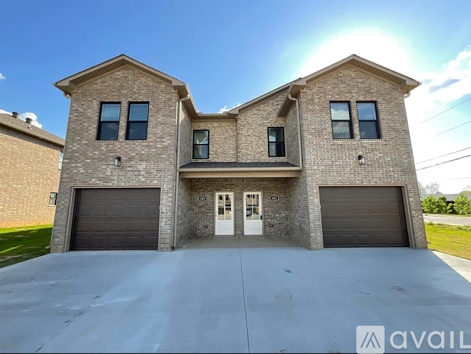 403 East Center Street 3 Beds Single Family Home for Rent - Photo gallery 1