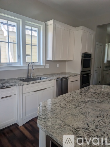 11423 Ellington Street 4 Beds Single Family Home for Rent - Photo gallery 2