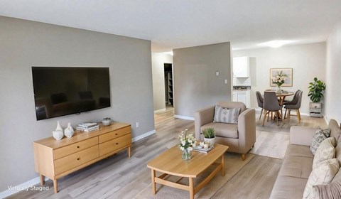 210 14831 104 AVENUE 1 Apartment for Rent