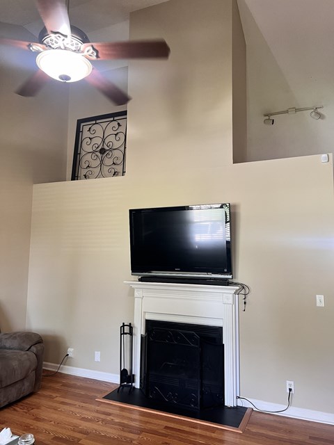 100 Ashley Cv 3 Beds Apartment for Rent