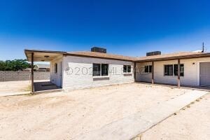 2433 E Cameron Vista 4 Beds Apartment for Rent