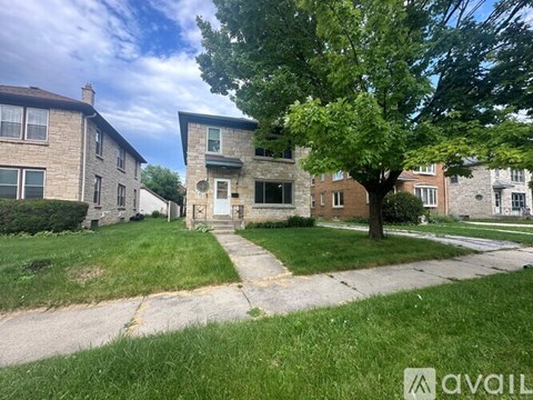 812 South 87Th Street 2 Beds Apartment for Rent