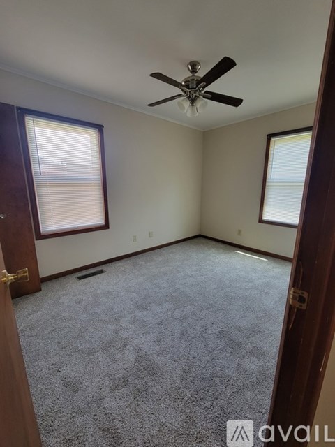 400 East Pearl Street 3 Beds Apartment for Rent