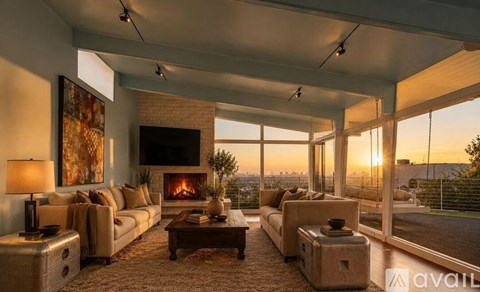 8411 Hollywood Blvd 3 Beds Apartment for Rent
