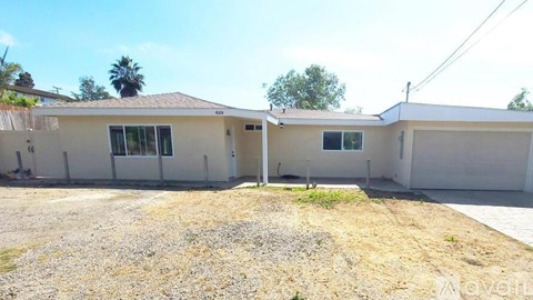 629 Sunset Dr 4 Beds Apartment for Rent