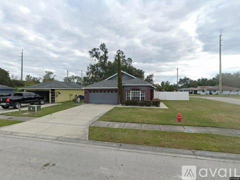 955 Forrest Dr 3 Beds Apartment for Rent