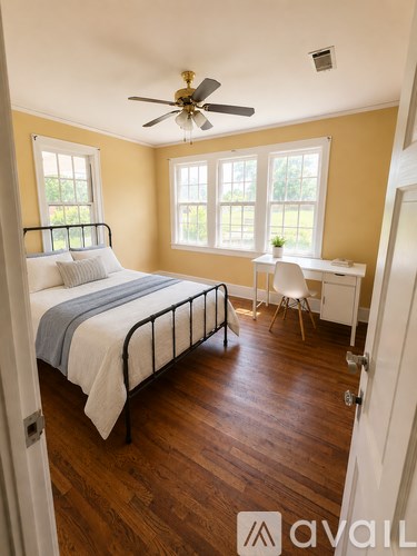 507 S Elm St 4 Beds Apartment for Rent
