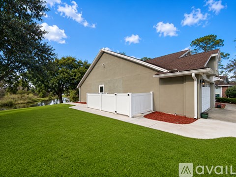 2126 Hovington Cir W 3 Beds Apartment for Rent