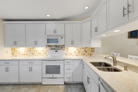 1233 Spoonbill Landings Circle 2 Beds Apartment for Rent