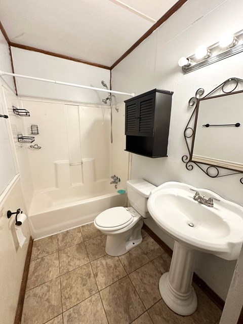 113 Thelma St. 2 Beds Apartment for Rent