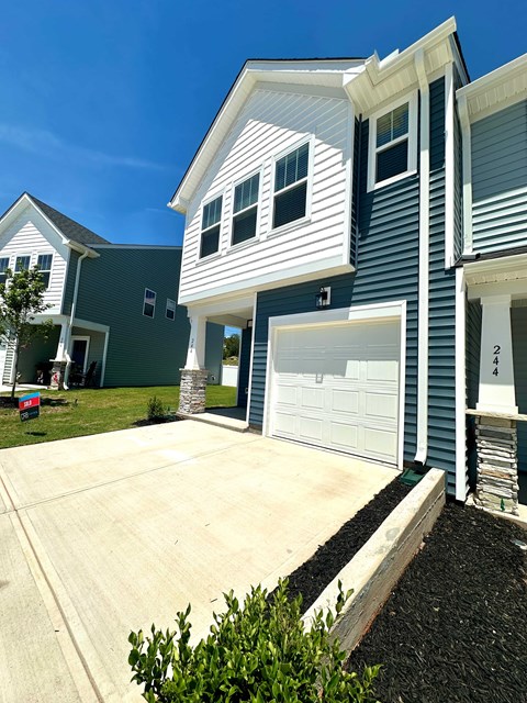 246 Silo Ridge Drive 3 Beds Apartment for Rent