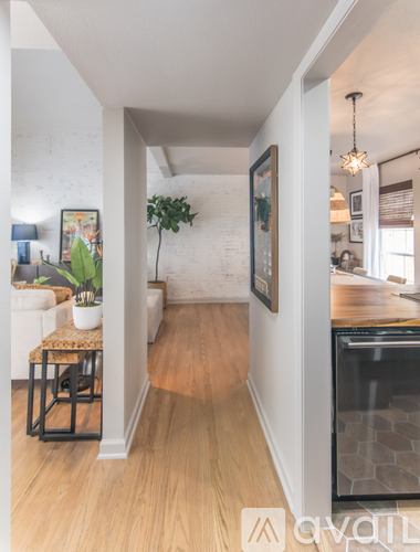 102 Harrison Ave 2 Beds Apartment for Rent - Photo gallery 2