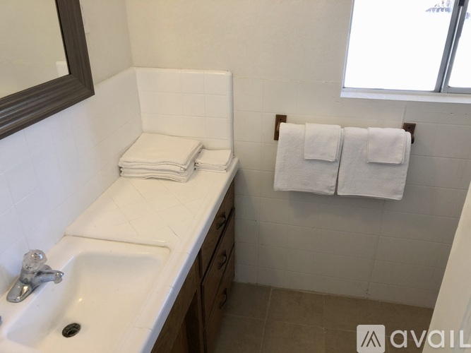 578 Fern Ave 1 Single Family Home for Rent - Photo gallery 1