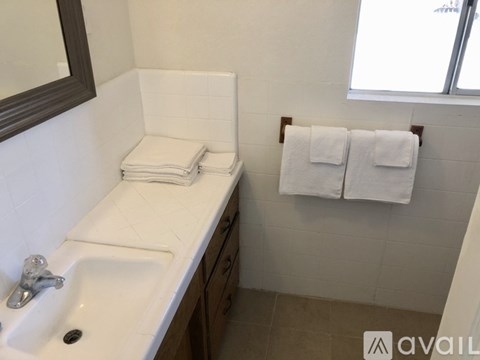 578 Fern Ave 1 Apartment for Rent