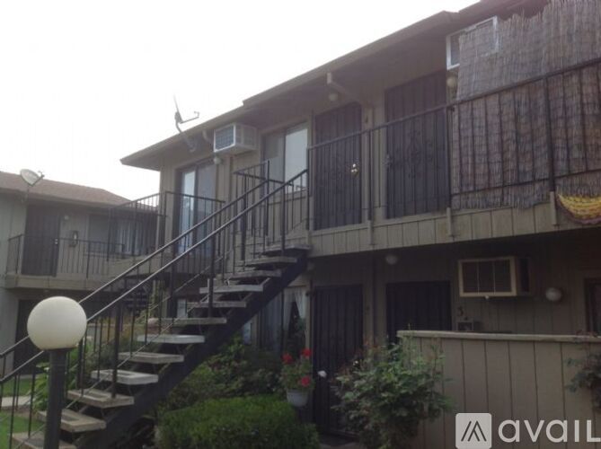 1951 Scarborough Dr 1 Apartment for Rent - Photo gallery 1