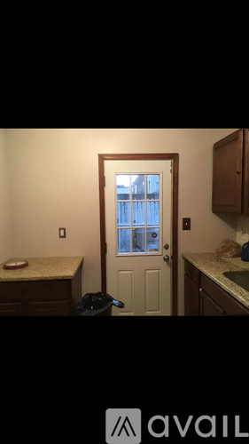 2916 Edgemont Street 2 Beds Single Family Home for Rent - Photo gallery 5