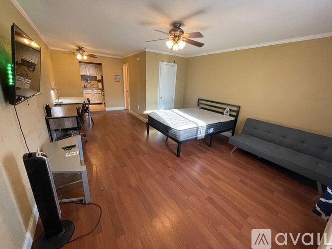 405 Dunwoody Street 1 Condo for Rent - Photo gallery 1