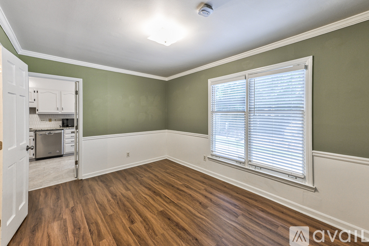 1369 East Rock Springs Road Northeast 2 Beds Townhouse for Rent - Photo gallery 5