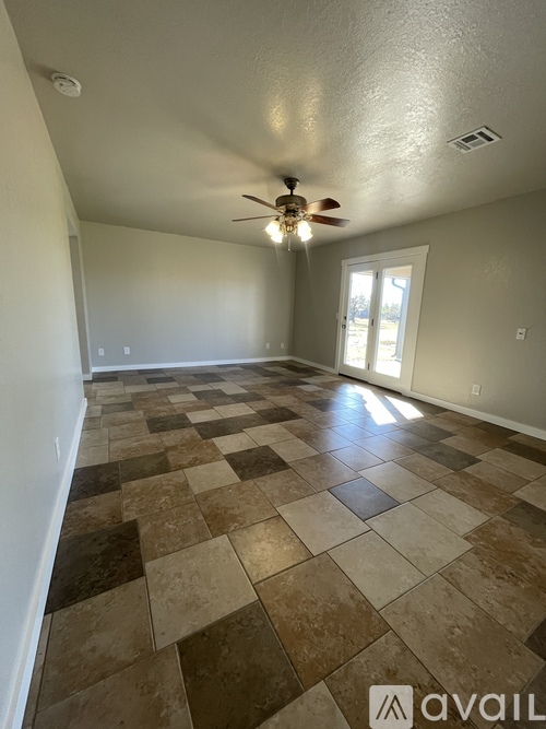 17072 Honeysuckle Ln 3 Beds Single Family Home for Rent - Photo gallery 4