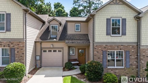 177 Pinebranch Ct 3 Beds Apartment for Rent
