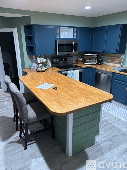 17 Meridian Road 2 Beds Single Family Home for Rent - Photo gallery 1