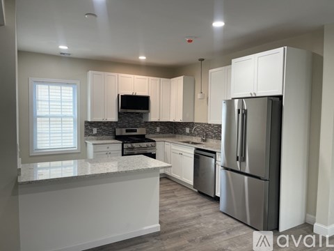 10 Monticello St 2 Beds Apartment for Rent