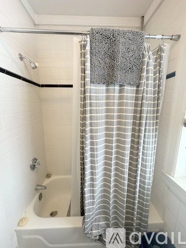318 Columbia St 2 Beds Apartment for Rent - Photo gallery 4