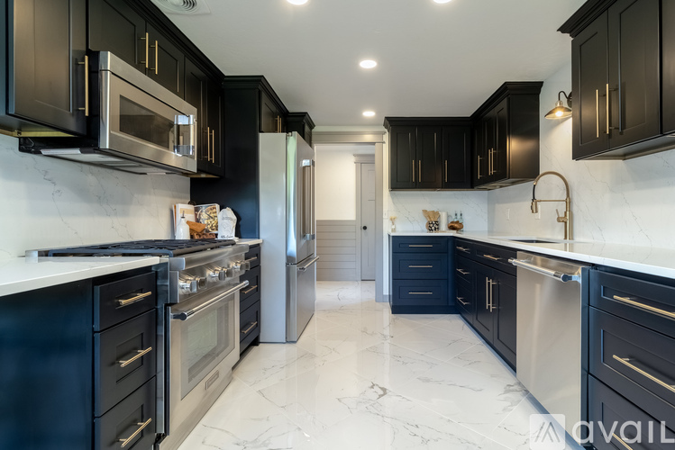 1328 Dakota St 4 Beds Single Family Home for Rent - Photo gallery 2