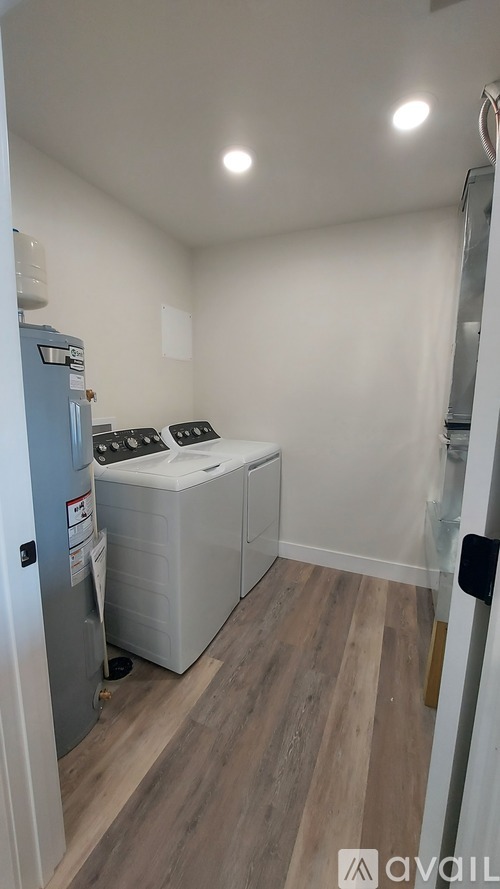 511 Eagle St 3 Beds Townhouse for Rent - Photo gallery 5