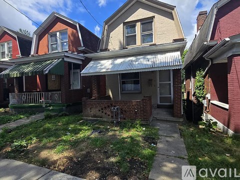 118 Redlyn St 2 Beds Apartment for Rent