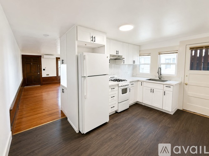 1012 Oak St 1 Apartment for Rent - Photo gallery 3