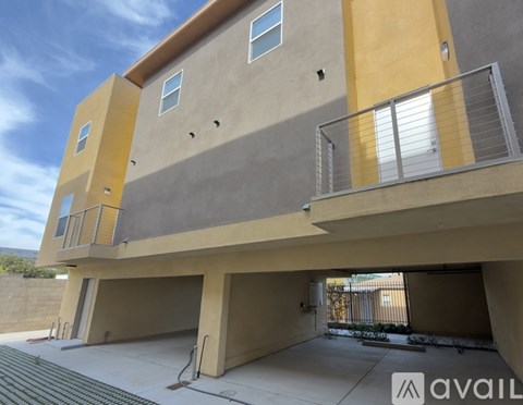 4965 Imperial Ave 3 Beds Apartment for Rent