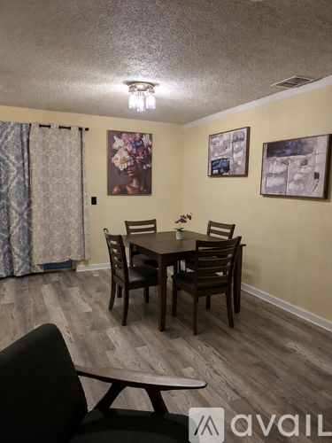 8212 Troxler Dr 3 Beds Single Family Home for Rent - Photo gallery 2