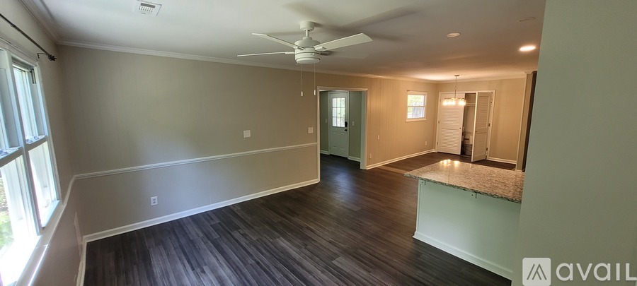 3712 Atlas St 4 Beds Single Family Home for Rent - Photo gallery 4