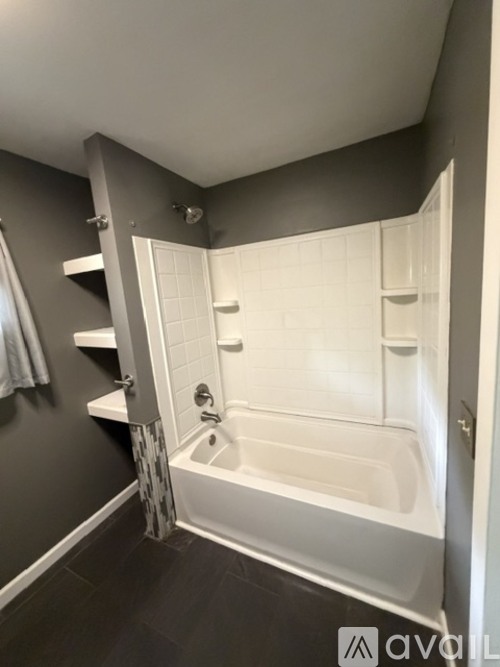 63 W Pine St 3 Beds Apartment for Rent - Photo gallery 4