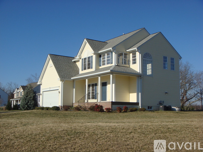 183 Creek Curve Drive 4 Beds Single Family Home for Rent - Photo gallery 1