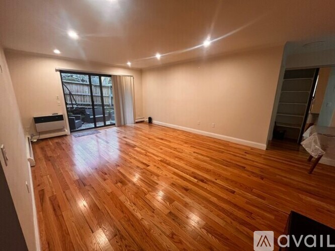 28 Hillside Terrace 1 Condo for Rent - Photo gallery 4