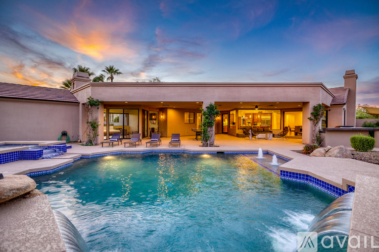 10775 E Sunnyside Dr 5 Beds Single Family Home for Rent - Photo gallery 2