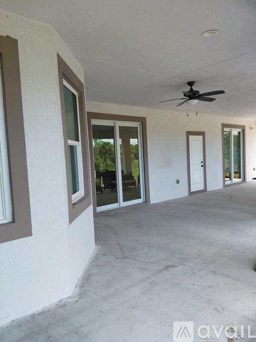 12709 144th Place North 4 Beds Single Family Home for Rent - Photo gallery 1