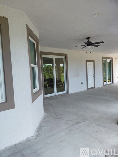 12709 144Th Place North 4 Beds Apartment for Rent
