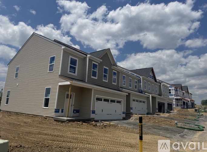 1001 Darcy Drive 3 Beds Townhouse for Rent - Photo gallery 2