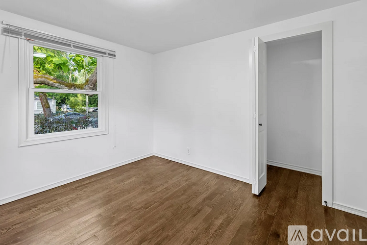 11019 35th Avenue Northeast 2 Beds Apartment for Rent - Photo gallery 5