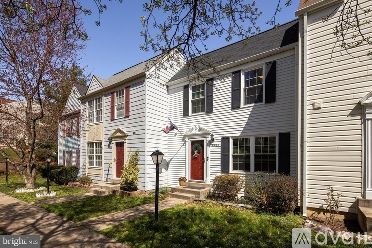 6488 Brickleigh Court 4 Beds Townhouse for Rent - Photo gallery 1