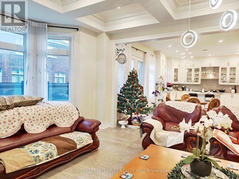 211 HILLSVIEW DRIVE 5 Beds Apartment for Rent