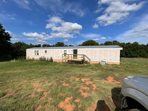 10700 Deer Lane 3 Beds Apartment for Rent