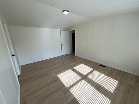 10700 Deer Lane 3 Beds Apartment for Rent